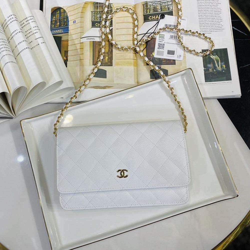 Wallets & Pouches