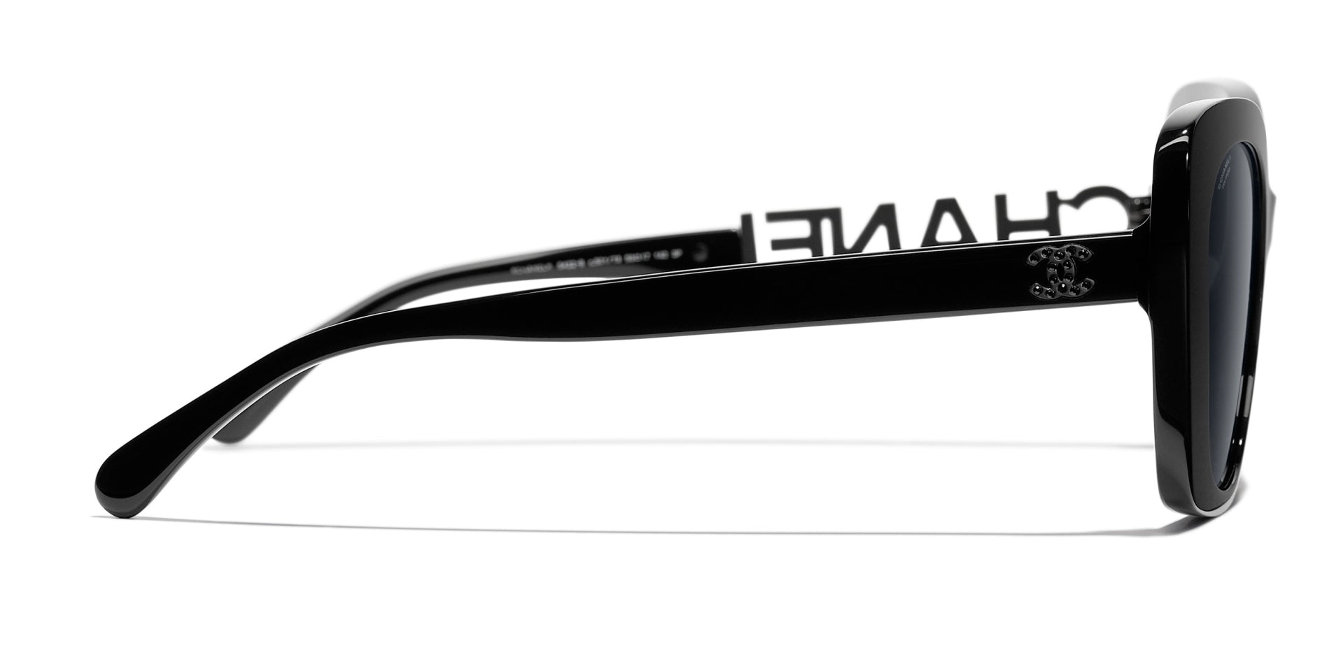 CHANEL 5422B Square