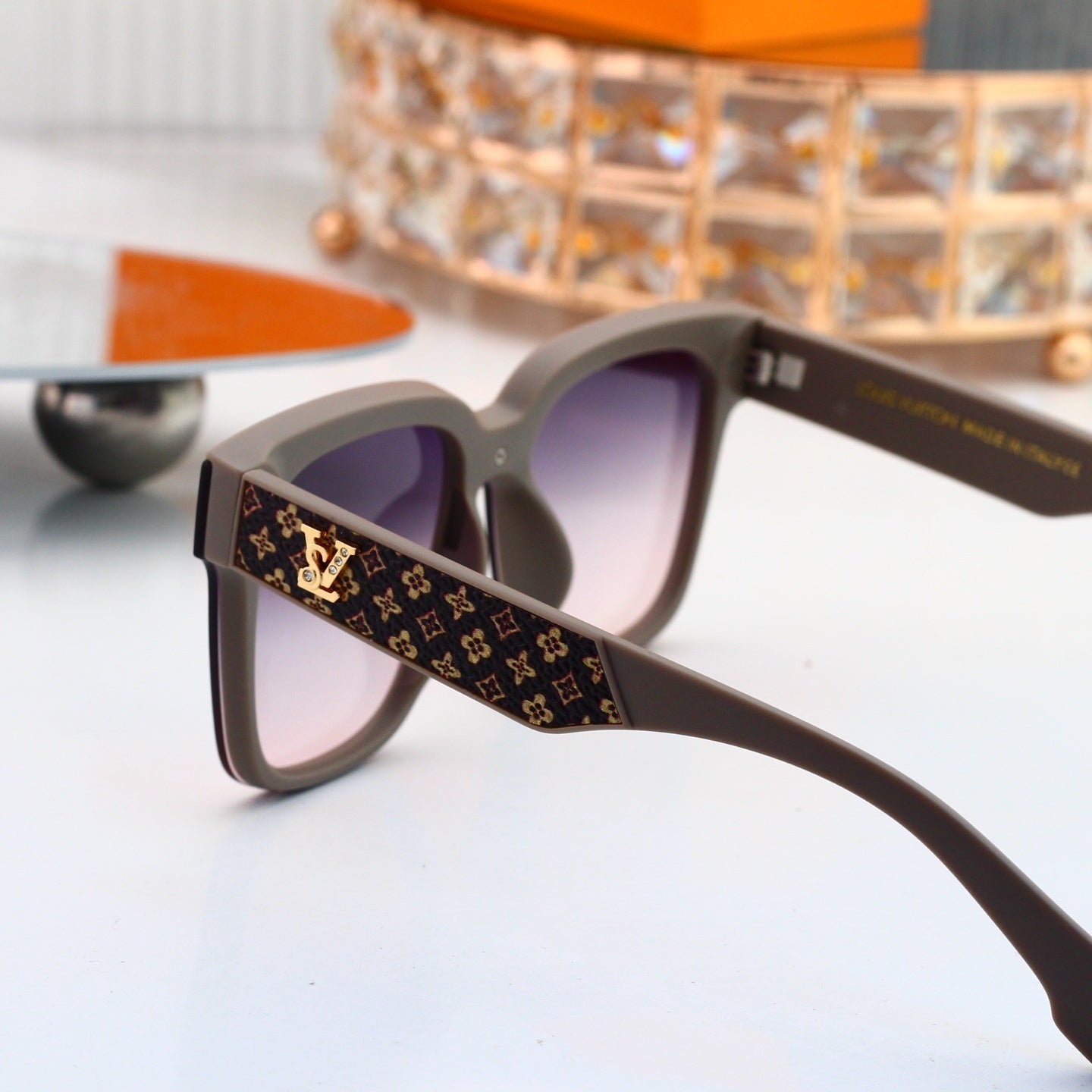 Louis vuitton Oversized Sunglasses with Monogram Temples 4037 Butterfly